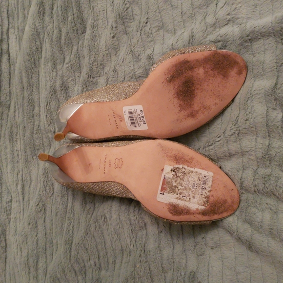 COLE HAAN SPARKLING HEELS - Picture 5 of 8